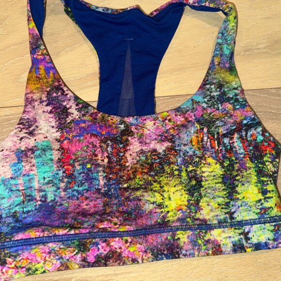 EUC Lululemon 2019 Seawheeze Invigorate Bra Size 6 EJCM MONET RARE - Picture 1 of 3